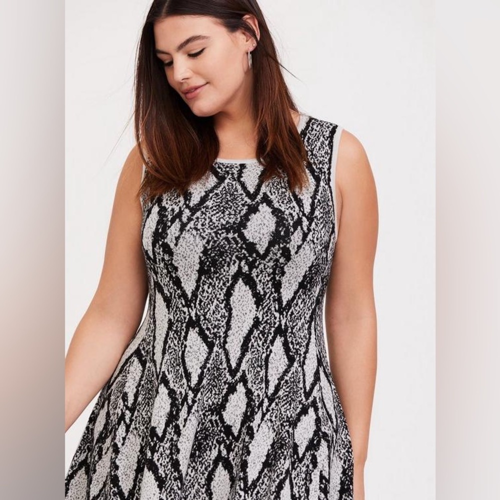 Torrid Black Snakeskin Print Sweater Knit Trapeze Dress Women’s Plus Size 3X